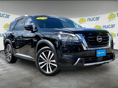 Certified 2023 Nissan Pathfinder Platinum