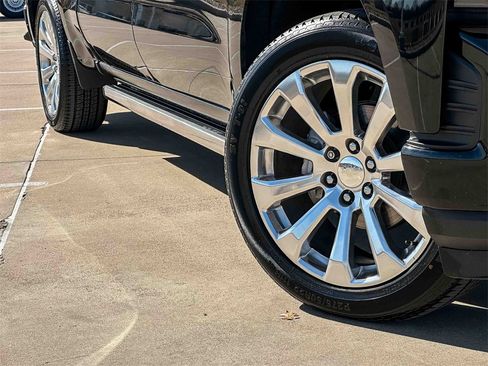 Used 2021 Chevrolet Silverado 1500 High Country image 9