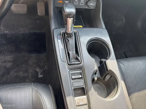 Used 2022 Honda Civic Touring image 18
