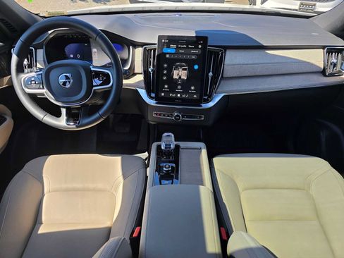 Certified 2026 Volvo XC90 B6 Plus w/ Protection Package Premier AWD/4WD image 19