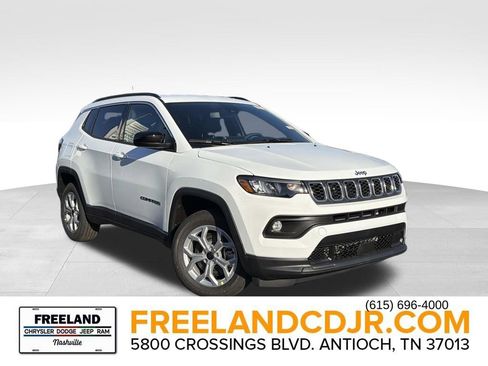 New 2026 Jeep Compass Latitude AWD/4WD image 1