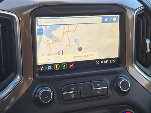 Used 2020 Chevrolet Silverado 1500 High Country w/ Technology Package image 15