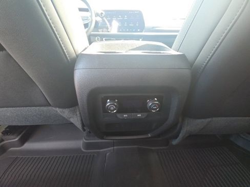 New 2026 Chevrolet Traverse LT w/ LPO, Floor Liner Package image 25