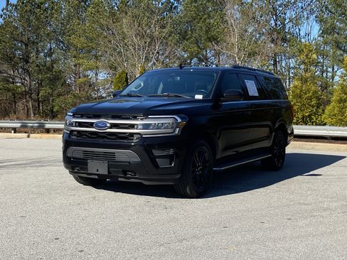 Used 2022 Ford Expedition Max XLT image 14