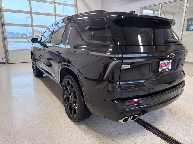Used 2025 Chevrolet Traverse RS w/ LPO, Floor Liner Package AWD/4WD image 7