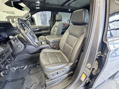 Used 2022 Chevrolet Tahoe LT w/ LT Signature Package image 24