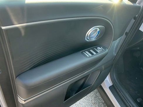 New 2026 Hyundai Ioniq 9 SE AWD/4WD image 11