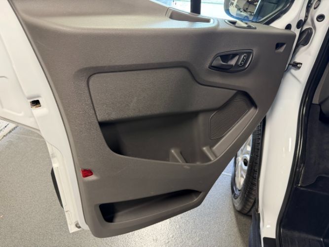 Used 2023 Ford Transit 350 XLT RWD image 8