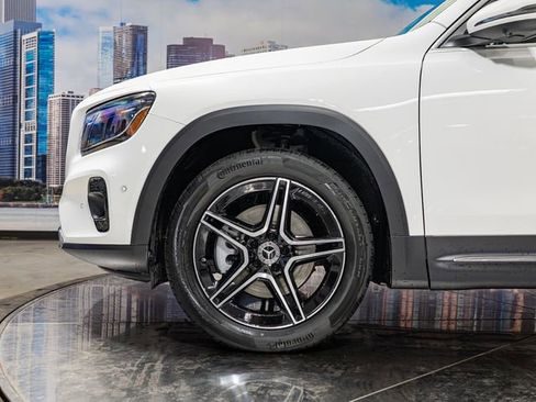Used 2026 Mercedes-Benz GLB 250 4MATIC image 7