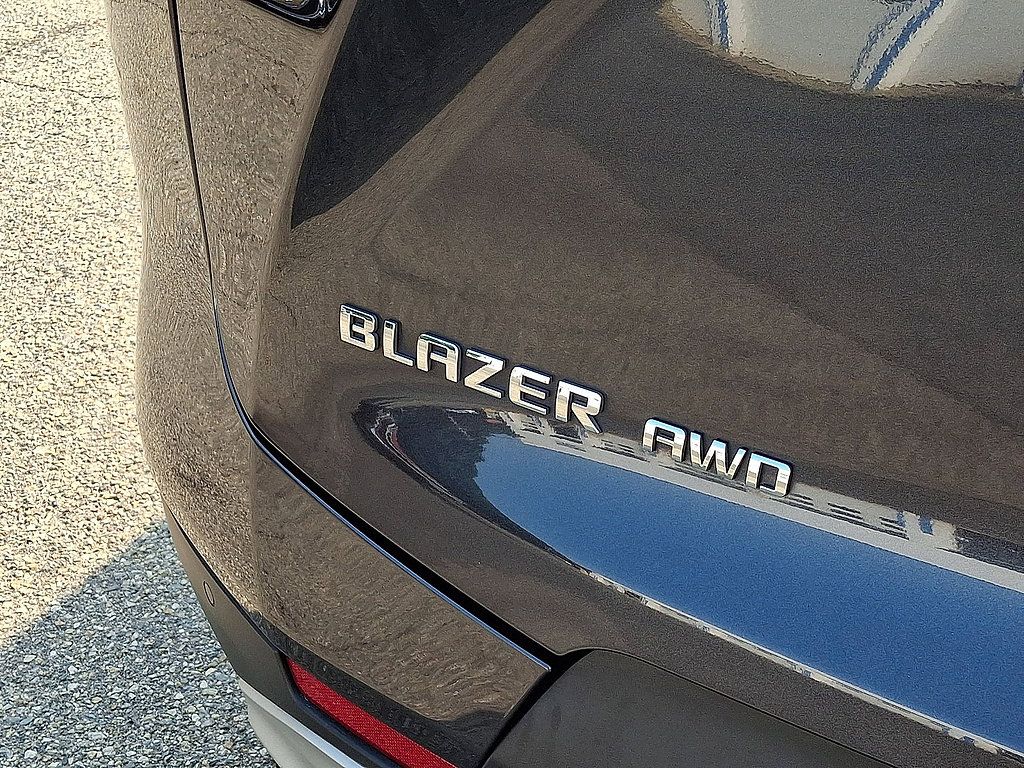 Certified 2022 Chevrolet Blazer LT AWD/4WD image 24