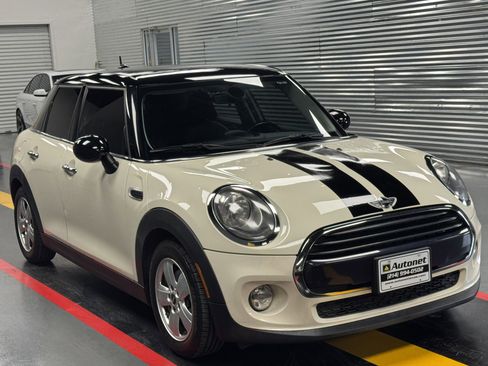 Used 2016 MINI Cooper 4-Door Hardtop FWD image 5