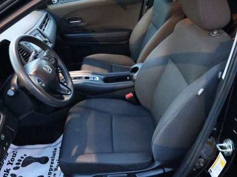 Used 2019 Honda HR-V LX image 13