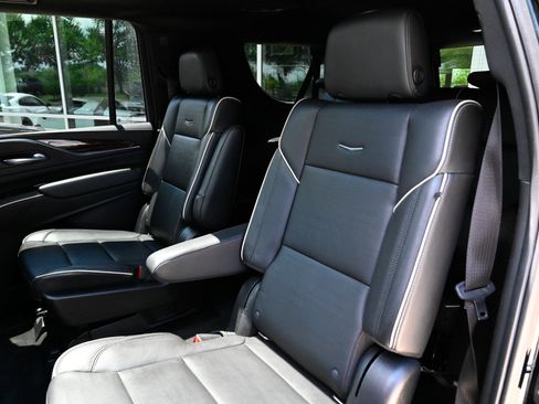 Used 2021 Cadillac Escalade ESV Premium Luxury AWD/4WD image 37
