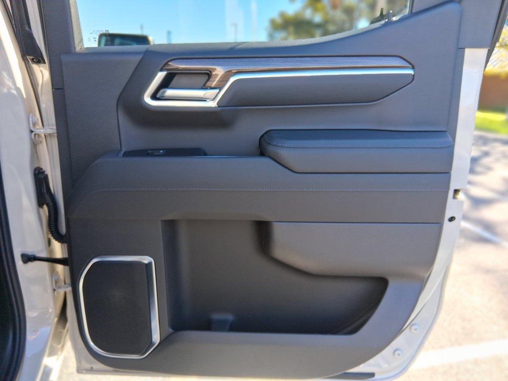 New 2026 Chevrolet Silverado 1500 RST AWD/4WD image 13