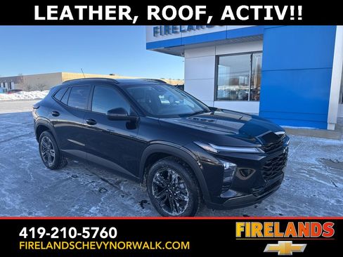 Certified 2025 Chevrolet Trax ACTIV w/ Sunroof Package image 1