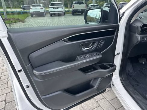 Used 2023 Honda Pilot EX-L image 22