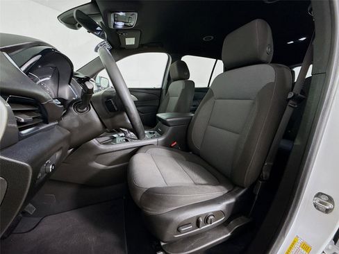 Used 2023 Chevrolet Traverse LT image 20