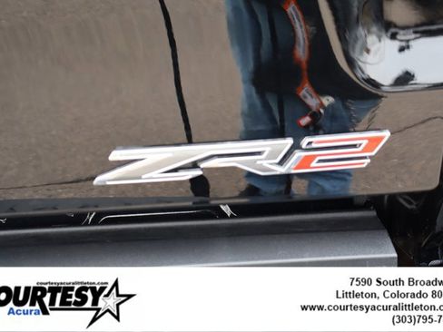 Used 2025 Chevrolet Colorado ZR2 w/ Technology Package image 6