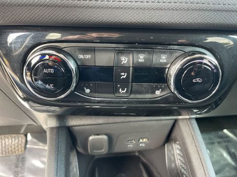 Used 2024 Chevrolet TrailBlazer LT w/ Convenience Package image 18