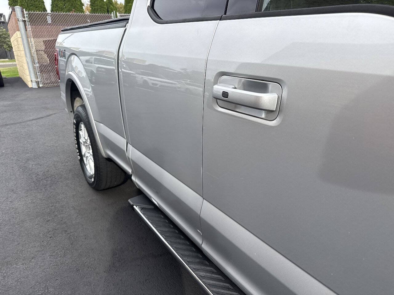 Used 2015 Ford F150 Lariat w/ Equipment Group 501A Mid AWD/4WD image 14