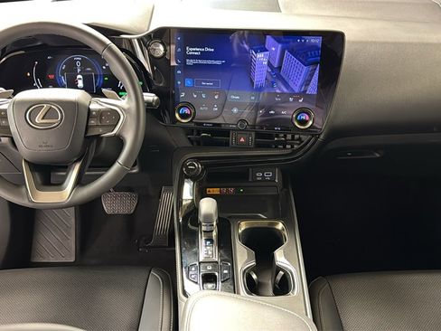 Certified 2022 Lexus NX 350h AWD image 17