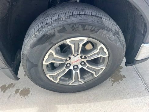 Used 2025 GMC Sierra 1500 SLT RWD image 6