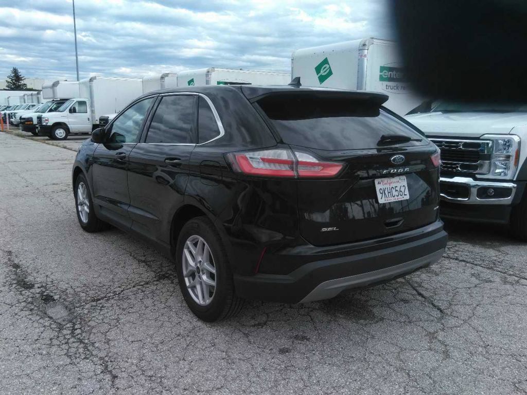Used 2024 Ford Edge SEL AWD/4WD image 15
