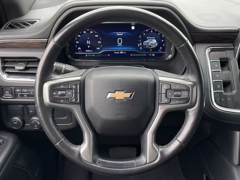 Used 2022 Chevrolet Tahoe LT w/ Luxury Package RWD image 12