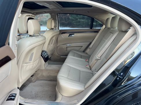 Used 2013 Mercedes-Benz S 550 S 550 4MATIC Sedan 4D image 15