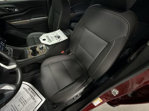 Used 2023 GMC Acadia SLE w/ Driver Convenience Package AWD/4WD image 24
