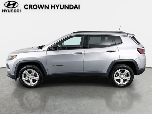 Used 2023 Jeep Compass Latitude image 9