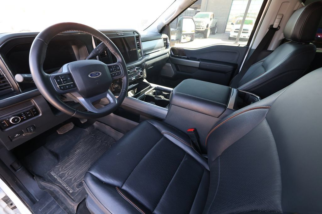 Used 2025 Ford F250 Lariat w/ Tremor Off-Road Package AWD/4WD image 9
