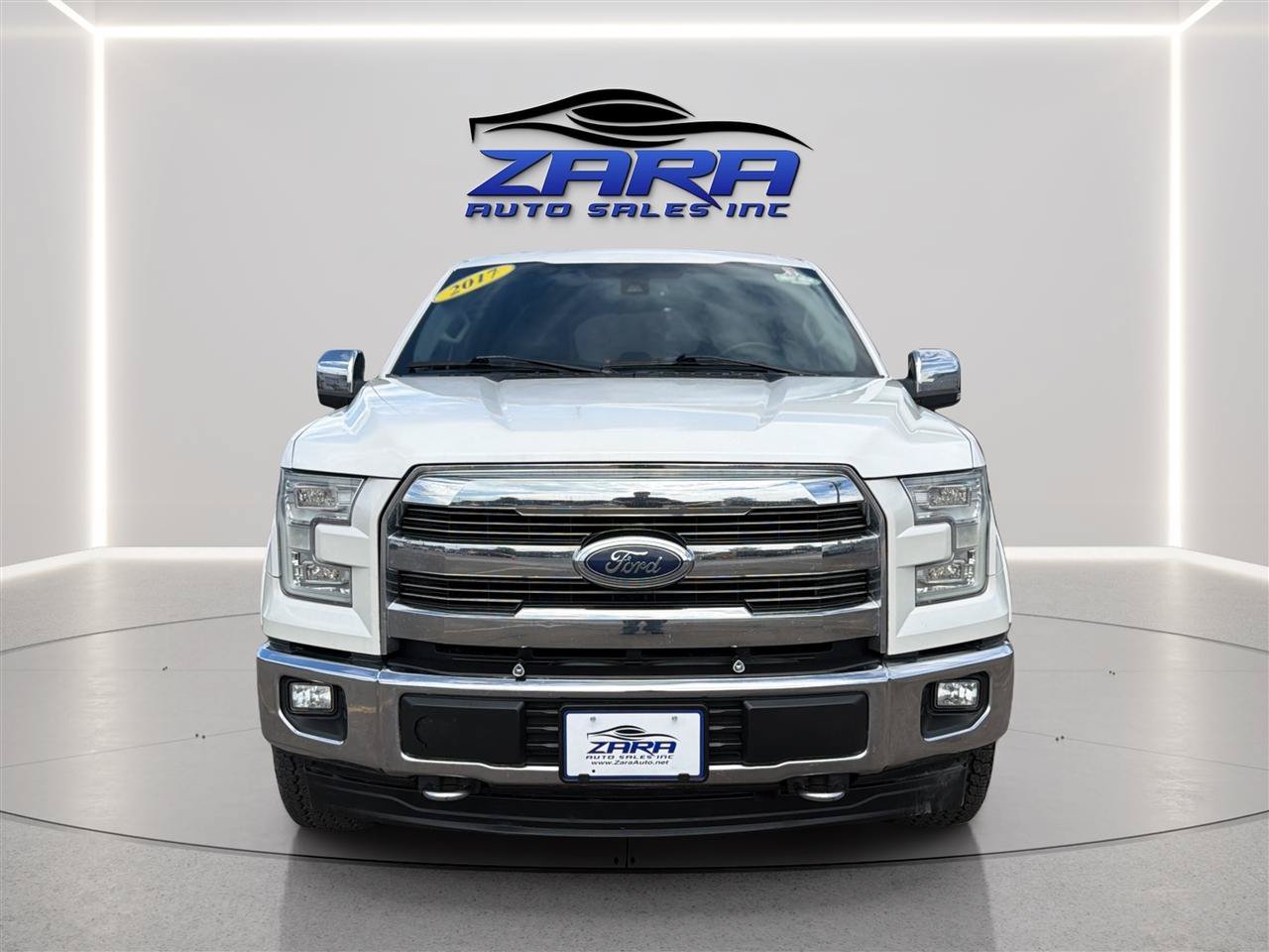 Used 2017 Ford F150 Lariat w/ Equipment Group 502A Luxury AWD/4WD image 2
