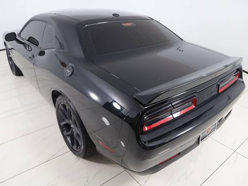 Used 2022 Dodge Challenger R/T w/ Blacktop Package image 28