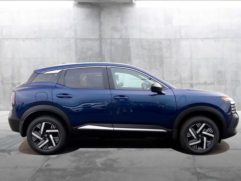 New 2026 Nissan Kicks SV image 5