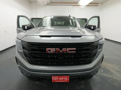 Used 2025 GMC Sierra 1500 Elevation w/ Elevation Premium Package AWD/4WD image 36