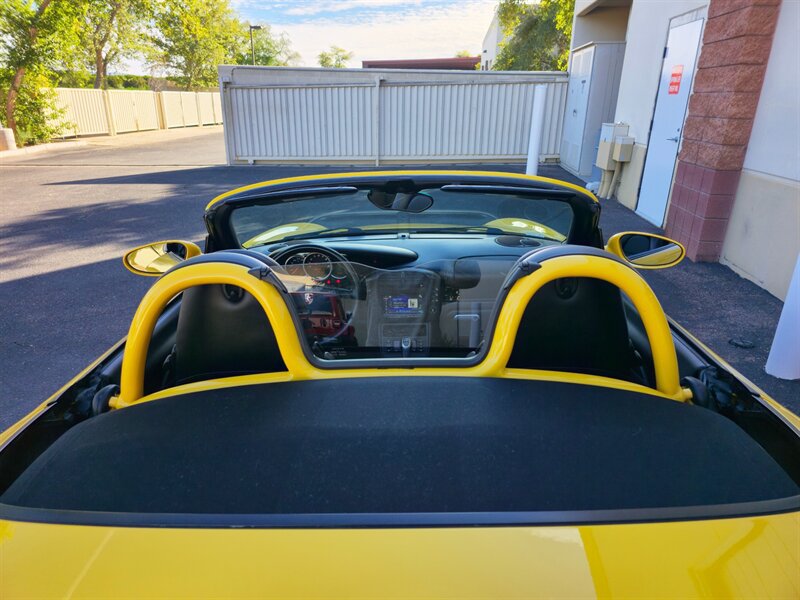 Used 2003 Porsche Boxster RWD image 21