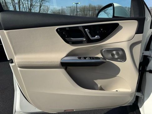 Used 2026 Mercedes-Benz GLC 300 4MATIC image 18