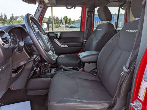 Used 2017 Jeep Wrangler Unlimited Rubicon w/ Dual Top Group image 12