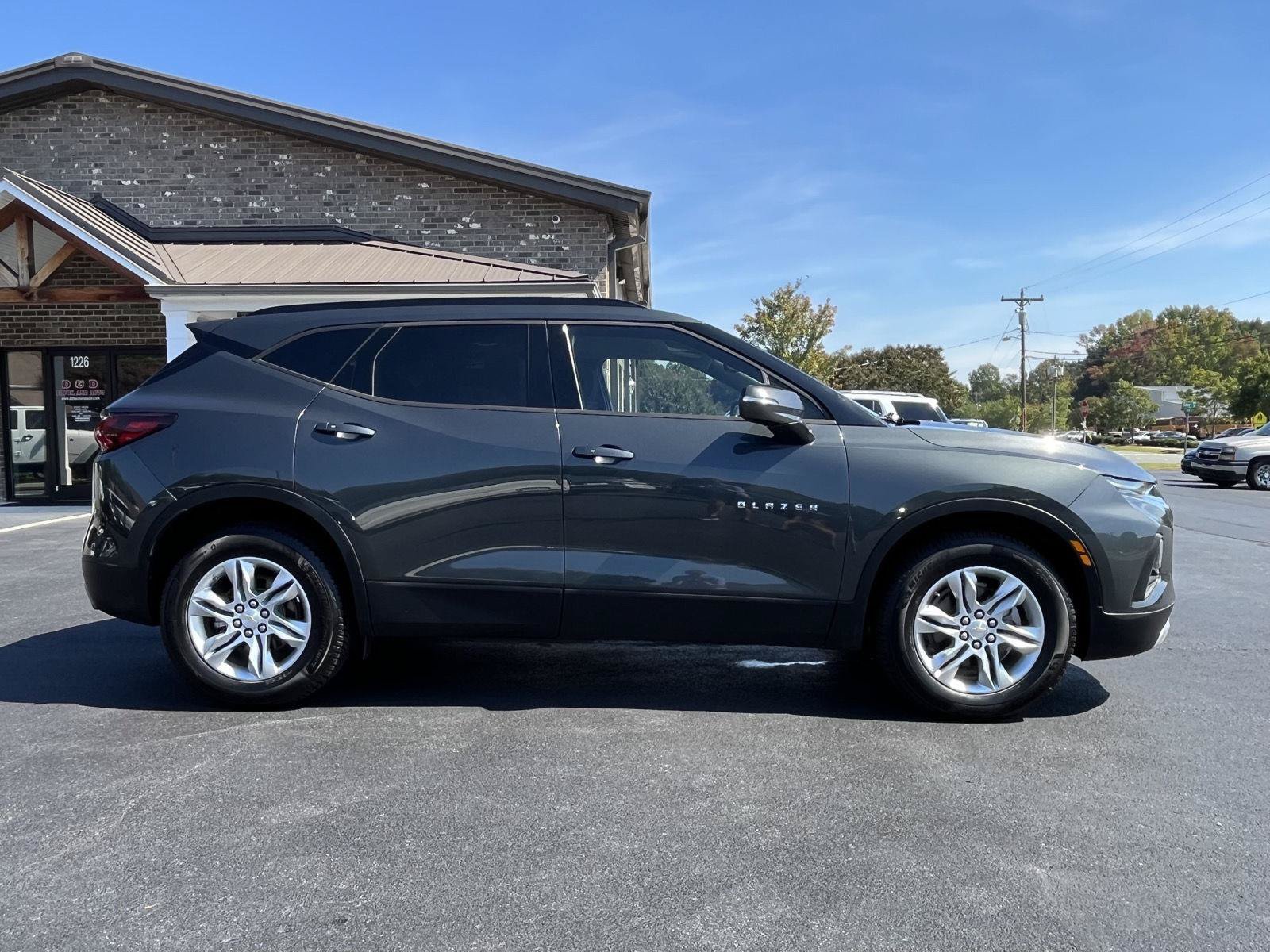 Used 2020 Chevrolet Blazer LT FWD image 25