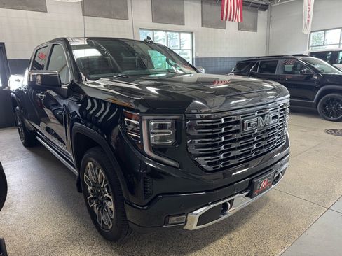Used 2023 GMC Sierra 1500 Denali Ultimate AWD/4WD image 3