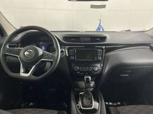 Used 2019 Nissan Rogue Sport SV AWD/4WD image 34