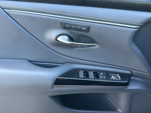 Certified 2025 Lexus ES 350 w/ Premium Package FWD image 29