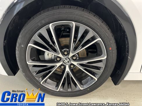 New 2026 Toyota Prius Limited image 11