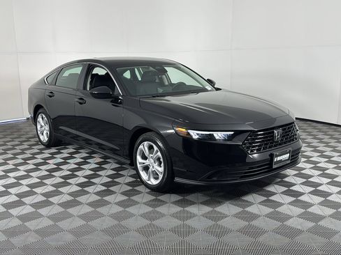 New 2025 Honda Accord LX image 2