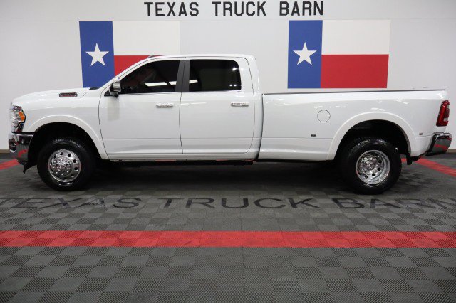 Used 2022 RAM 3500 Limited AWD/4WD image 1