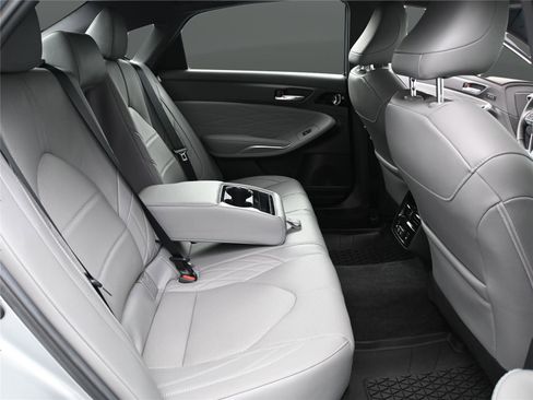 Used 2021 Toyota Avalon Limited w/ Advanced Safety Package AWD/4WD image 18