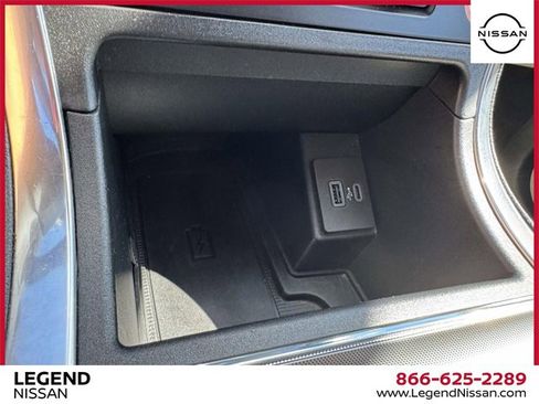 Used 2024 Ford Edge Titanium image 27