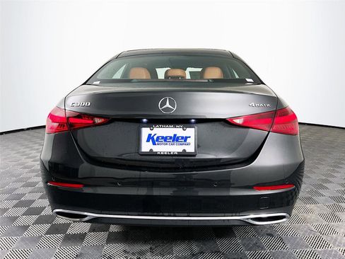 Used 2025 Mercedes-Benz C 300 4MATIC Sedan image 5