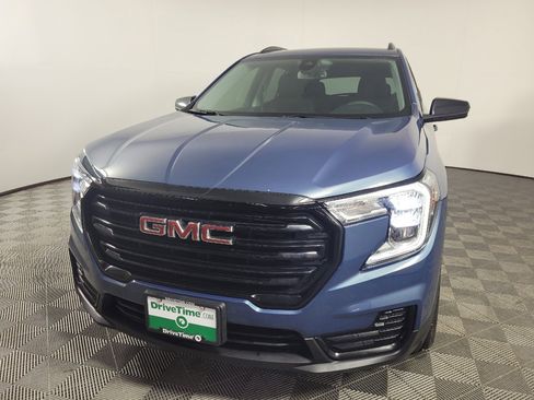 Used 2024 GMC Terrain SLE w/ Driver Convenience Package FWD image 15